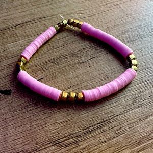 made this really cute bracelet and looking to sell it!